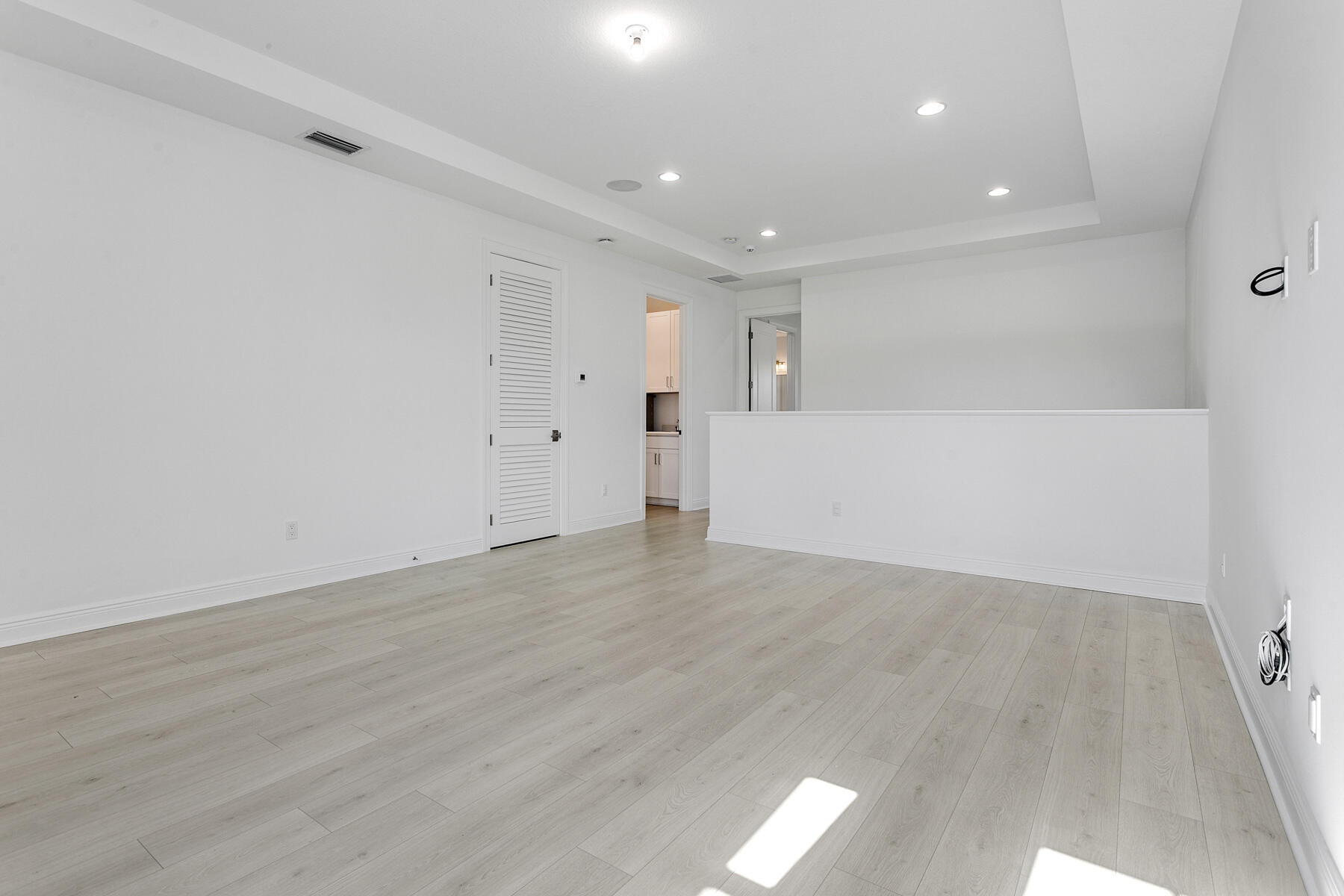 13450 Artisan Circle