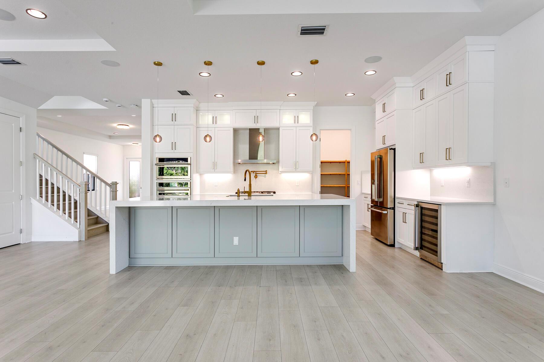 13450 Artisan Circle