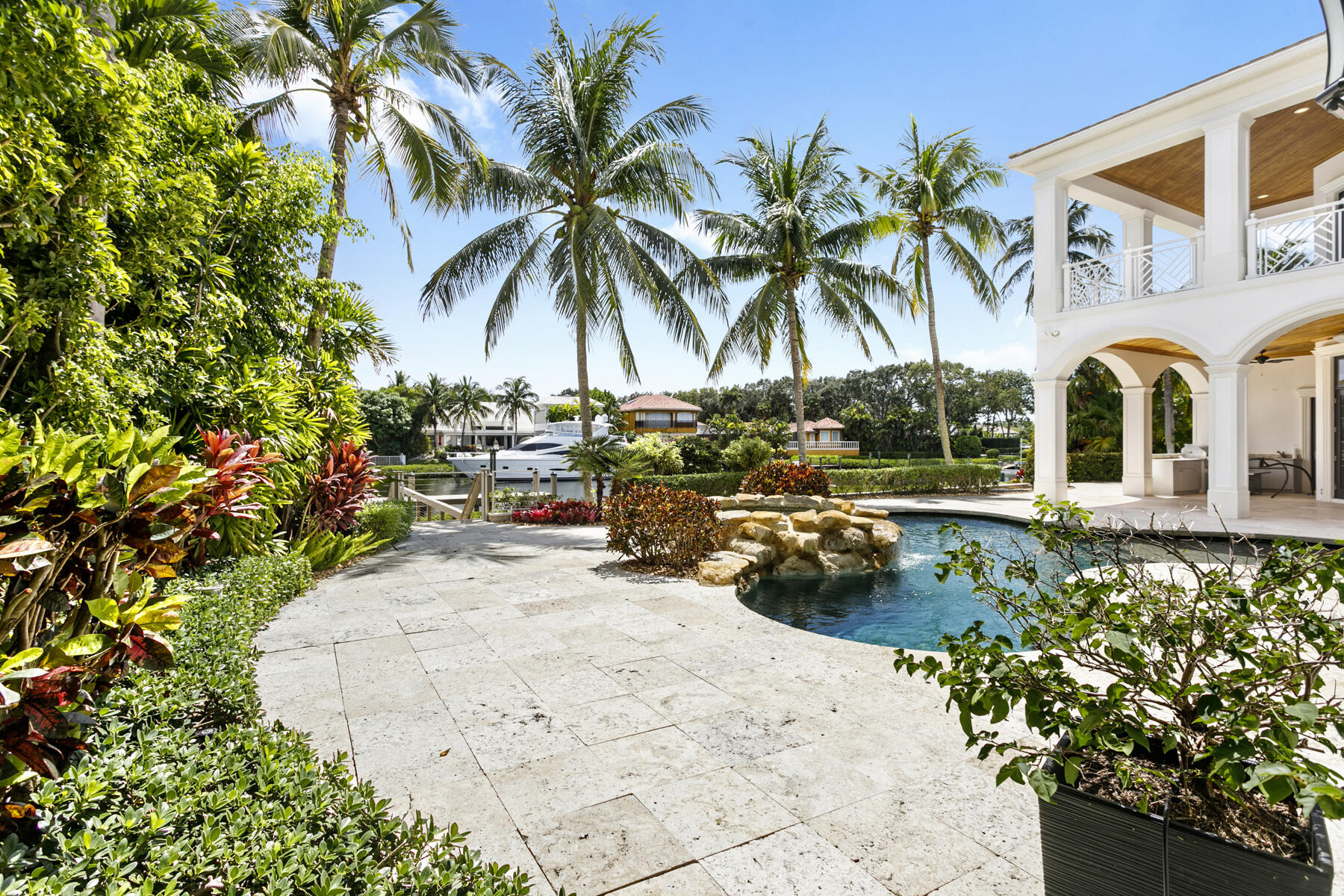 155 Commodore Drive