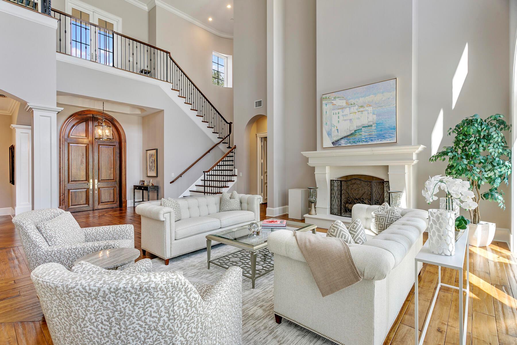 155 Commodore Drive