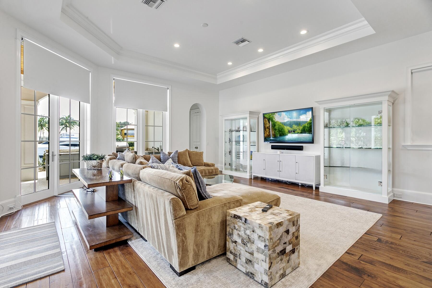 155 Commodore Drive