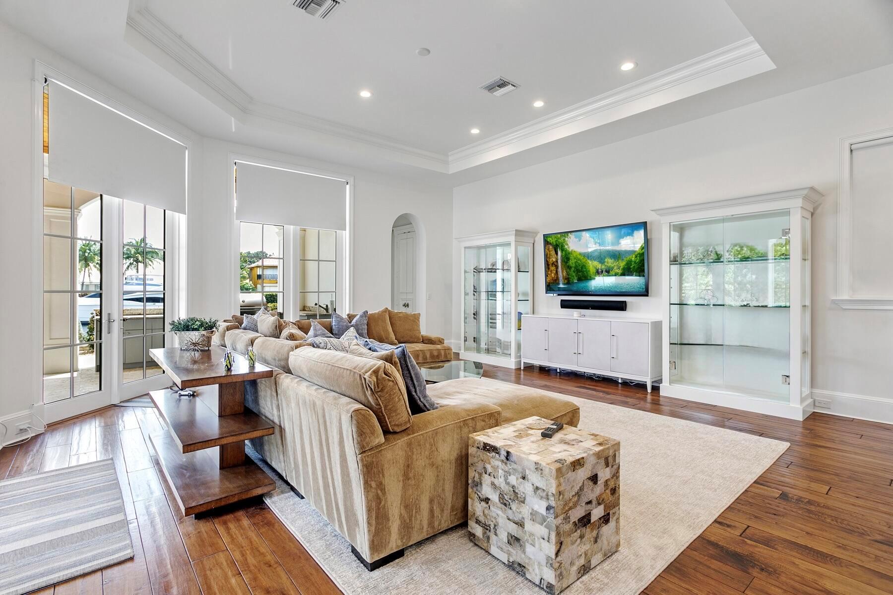 155 Commodore Drive