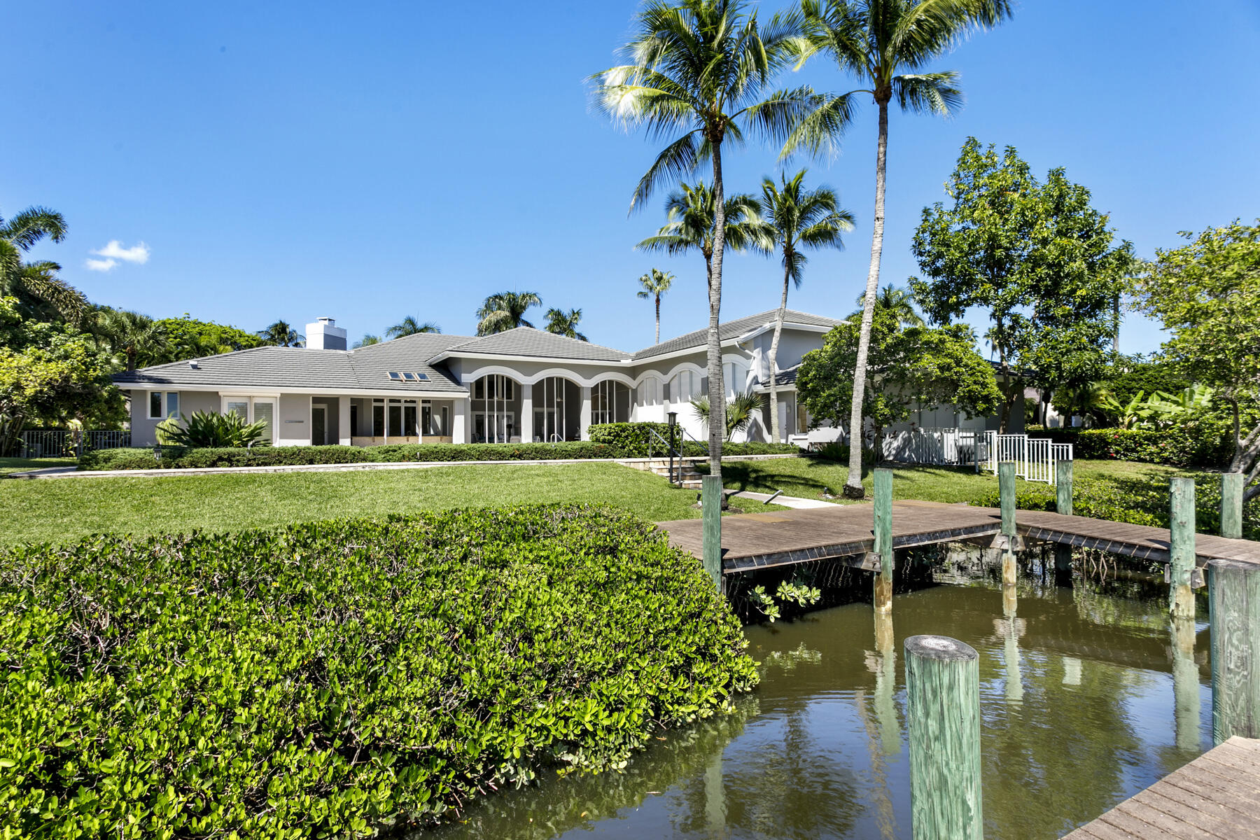 2980 Le Bateau Drive