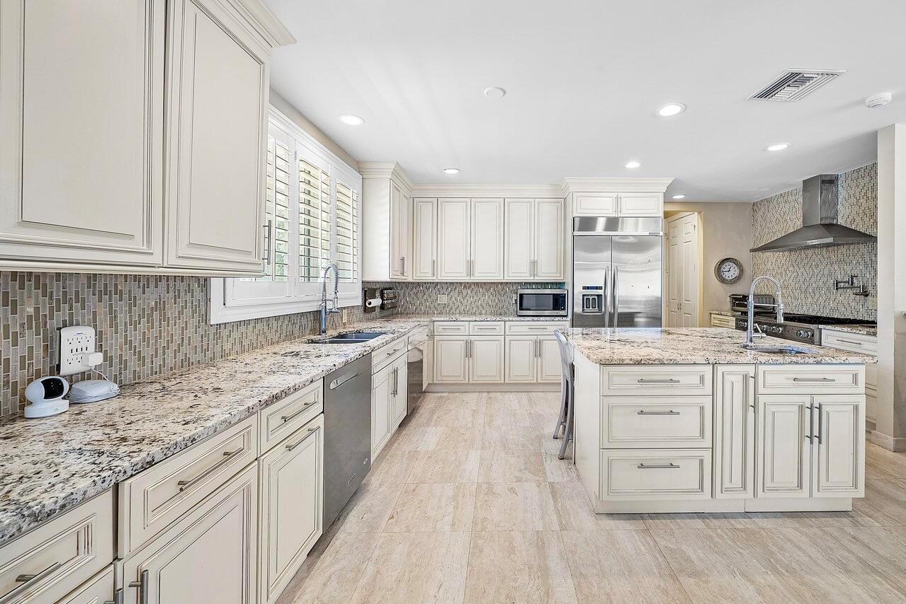 2980 Le Bateau Drive