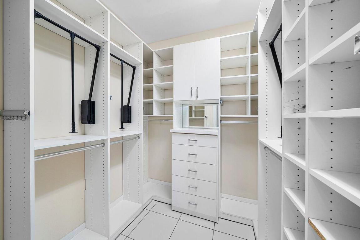 2980 Le Bateau Drive