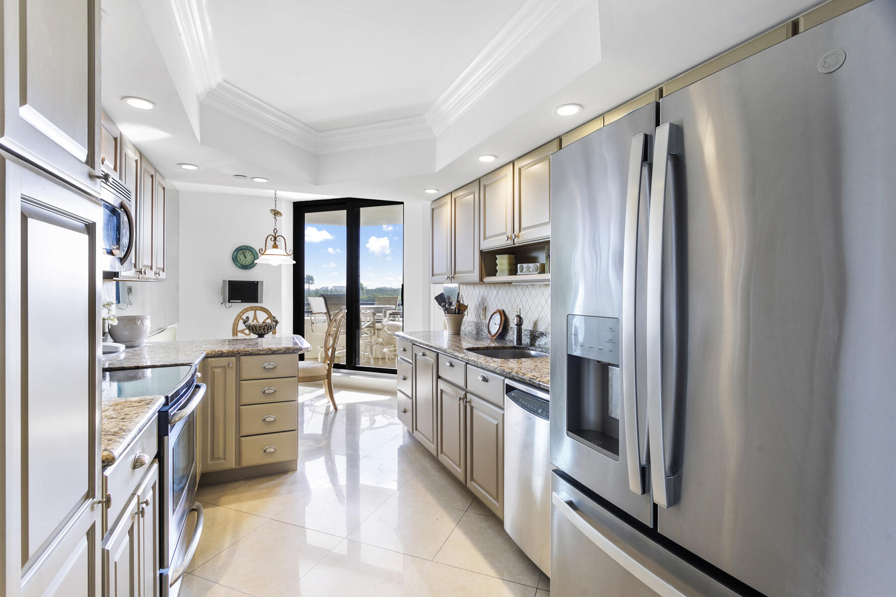 3322 Casseekey Island Road 504