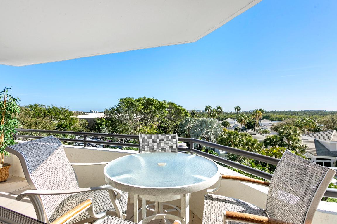 3322 Casseekey Island Road 504