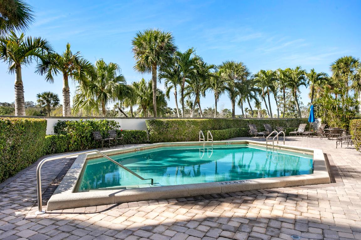 3322 Casseekey Island Road 504