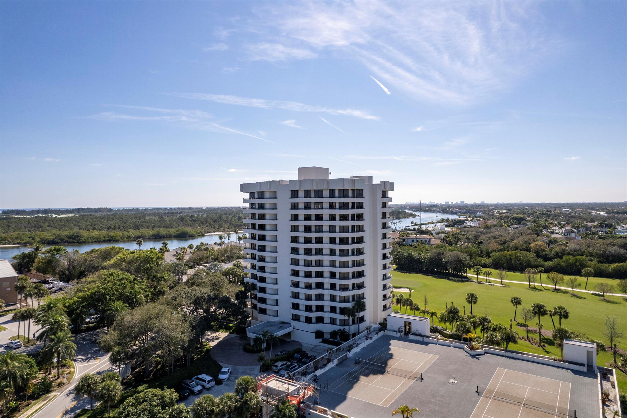 3322 Casseekey Island Road 504