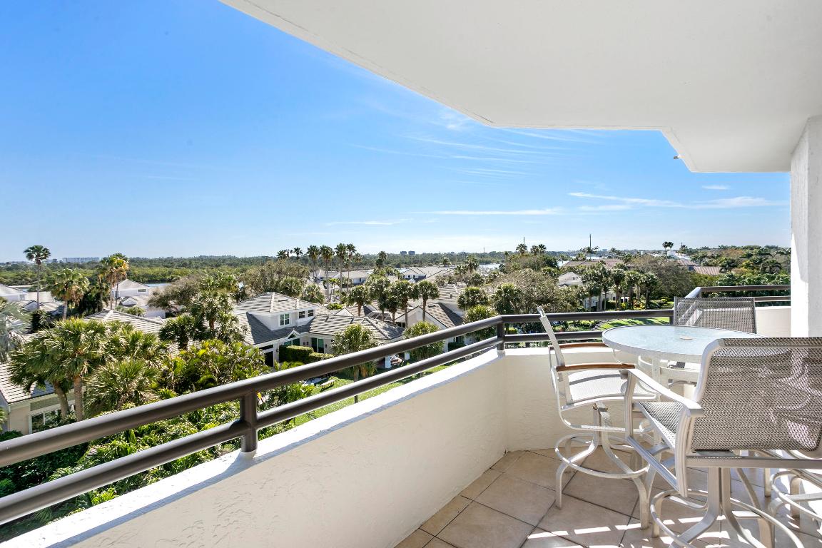 3322 Casseekey Island Road 504