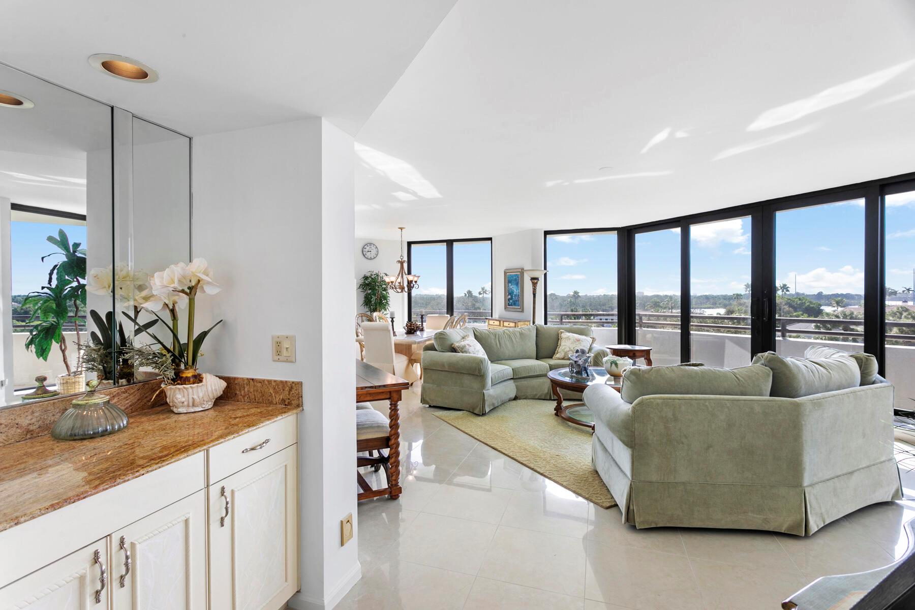 3322 Casseekey Island Road 504