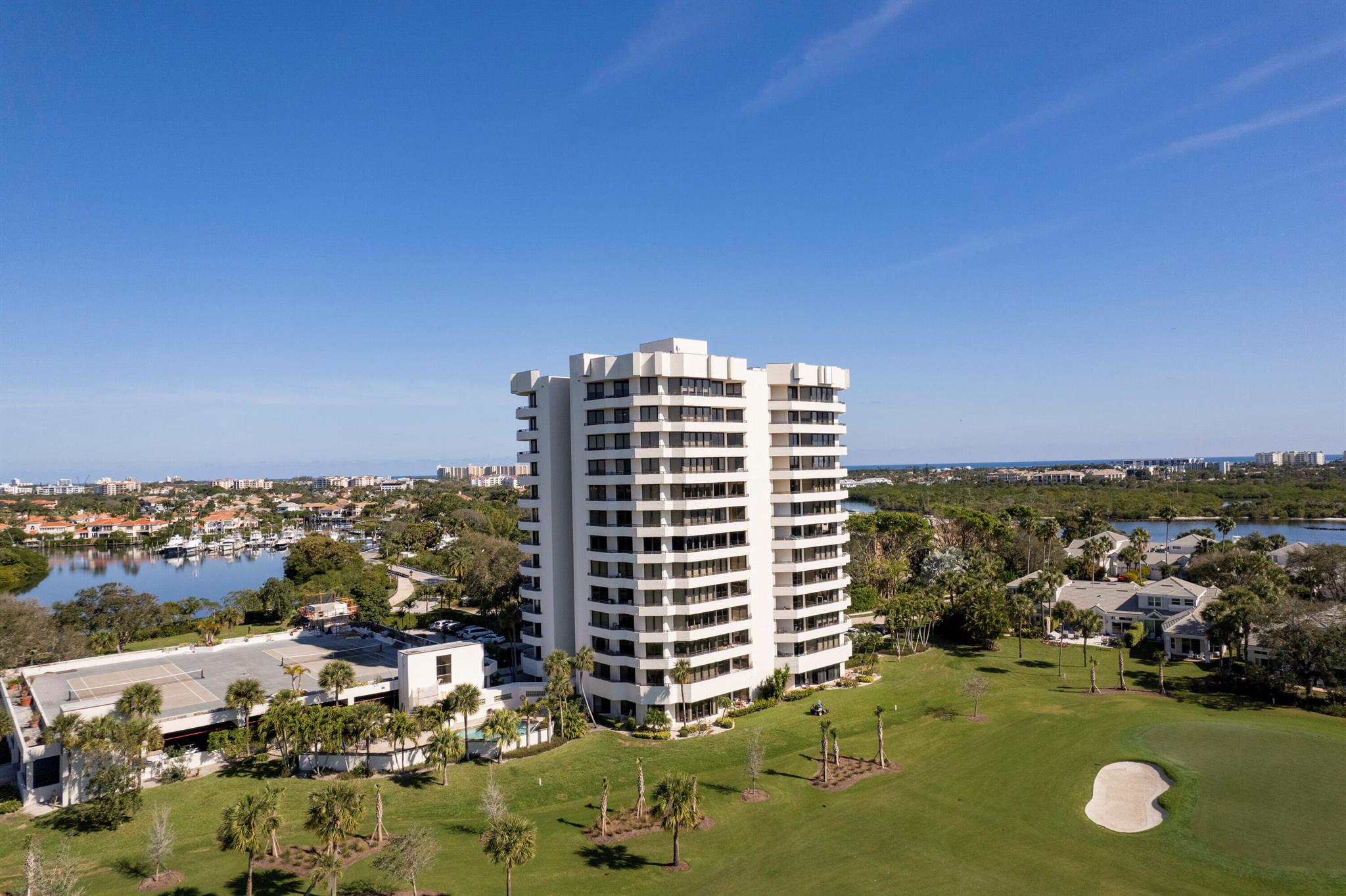 3322 Casseekey Island Road 504