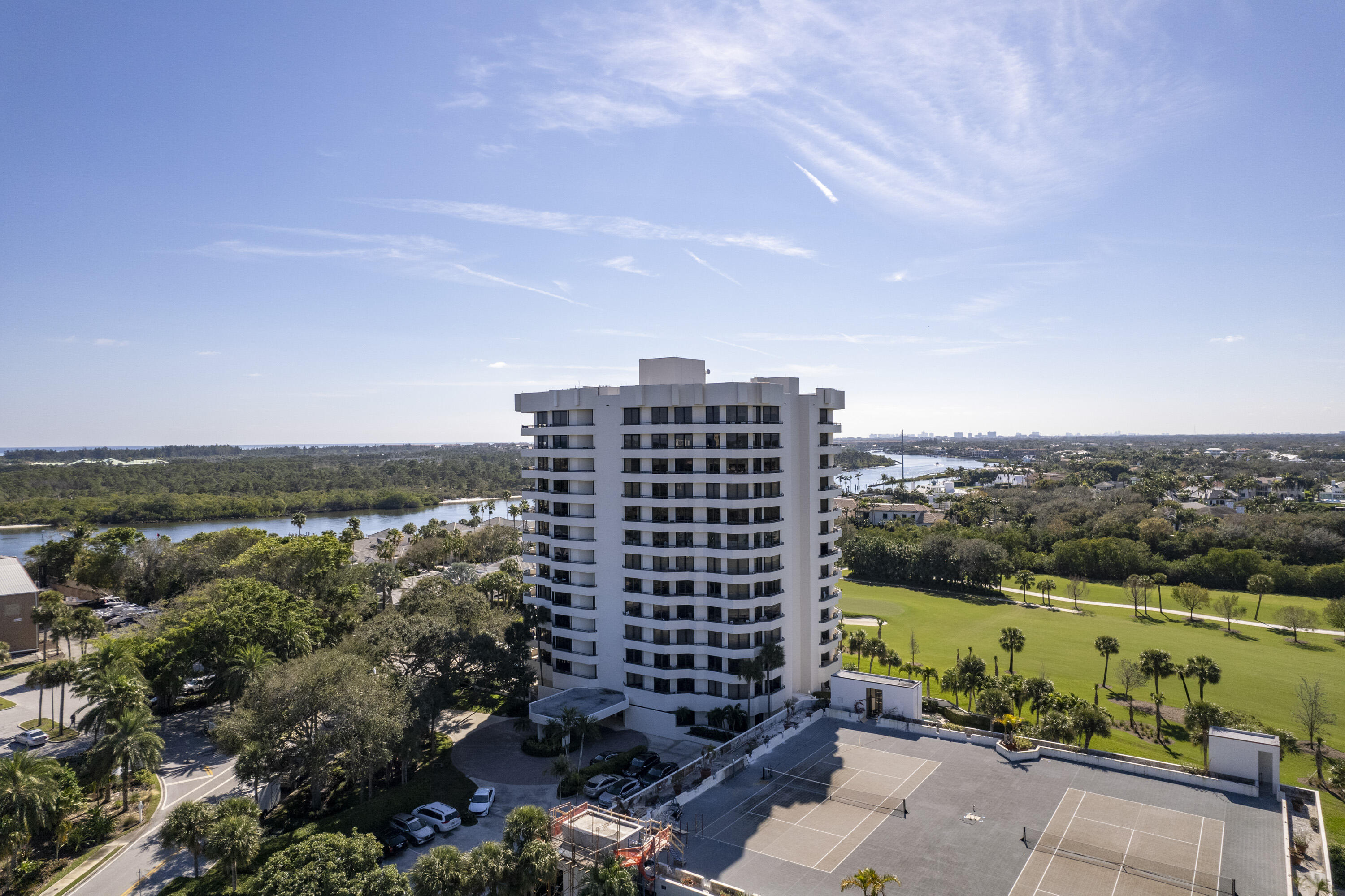 3322 Casseekey Island Road 504