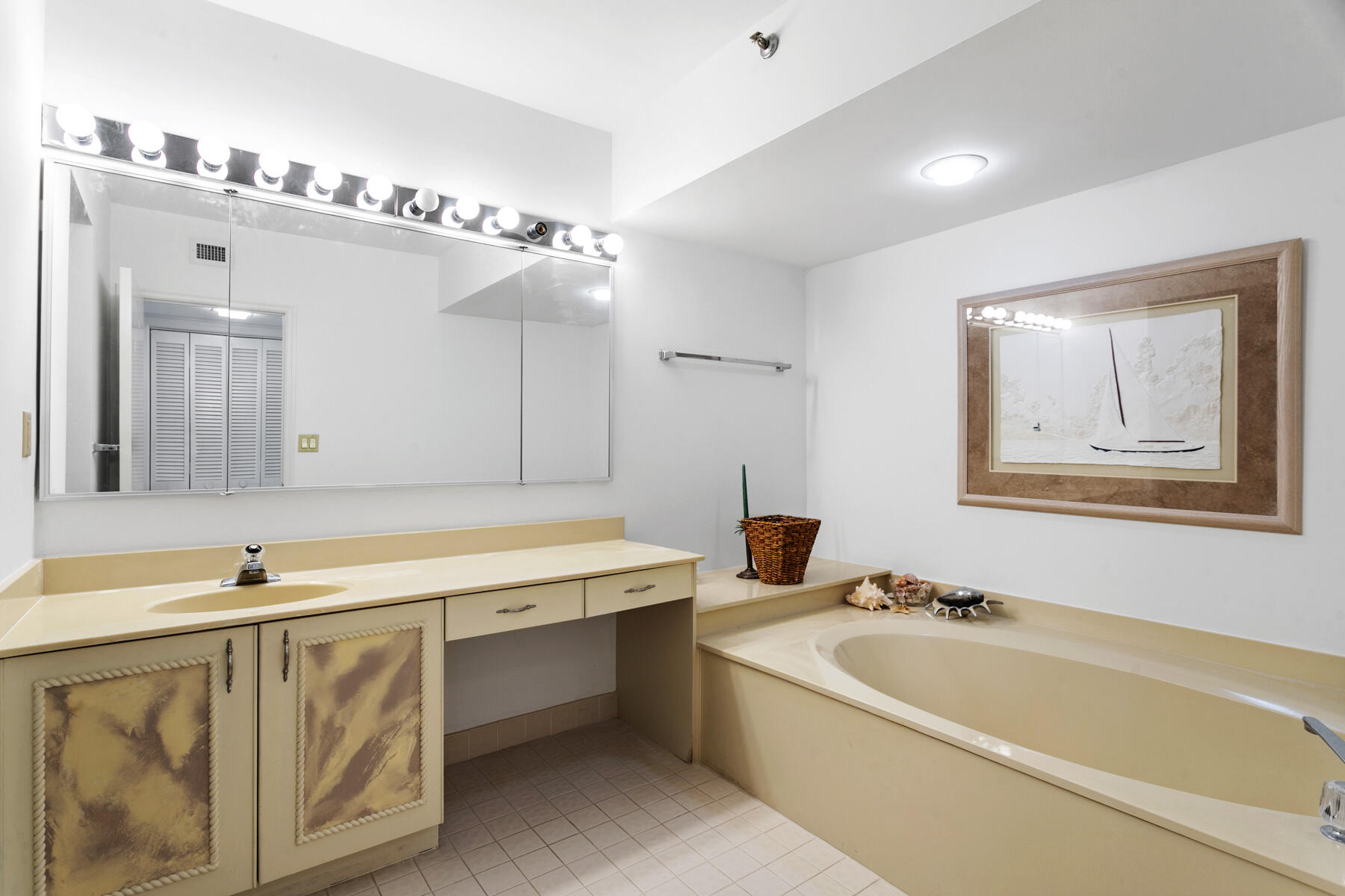 3322 Casseekey Island Road 504