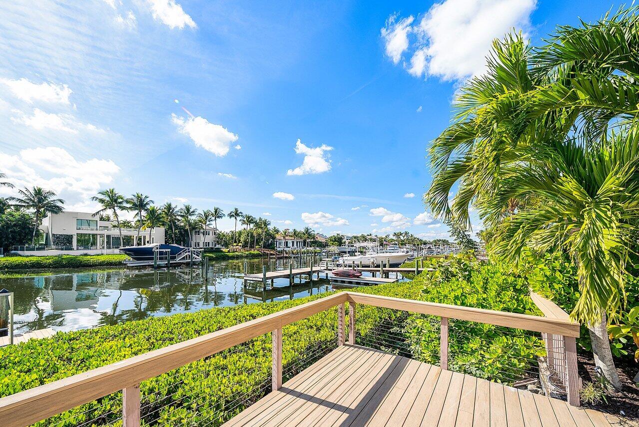 215 Island Drive