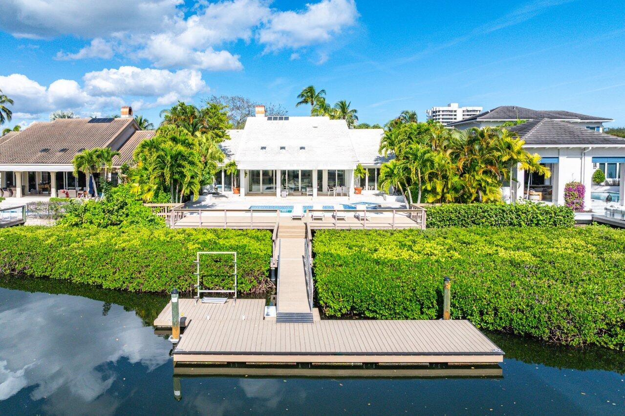 215 Island Drive