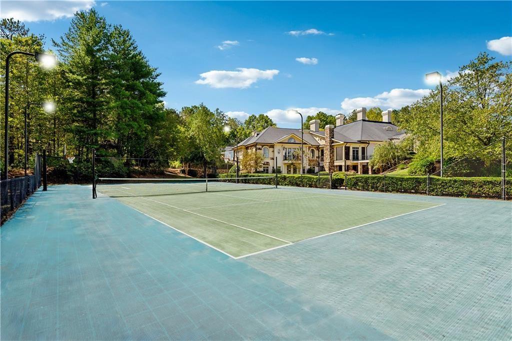 811 Hawks Nest Court