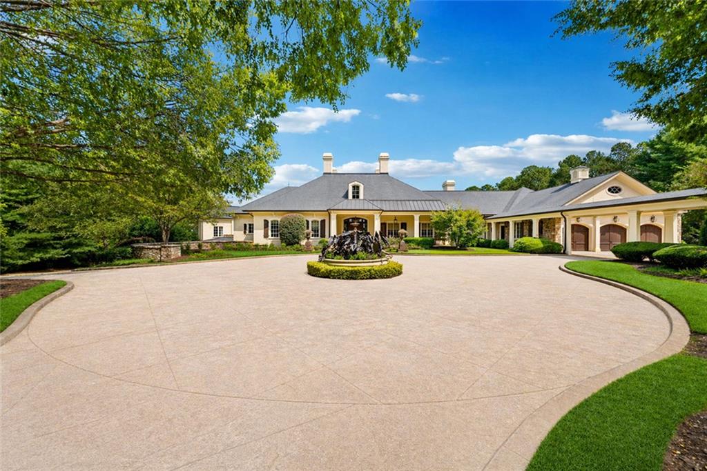 811 Hawks Nest Court