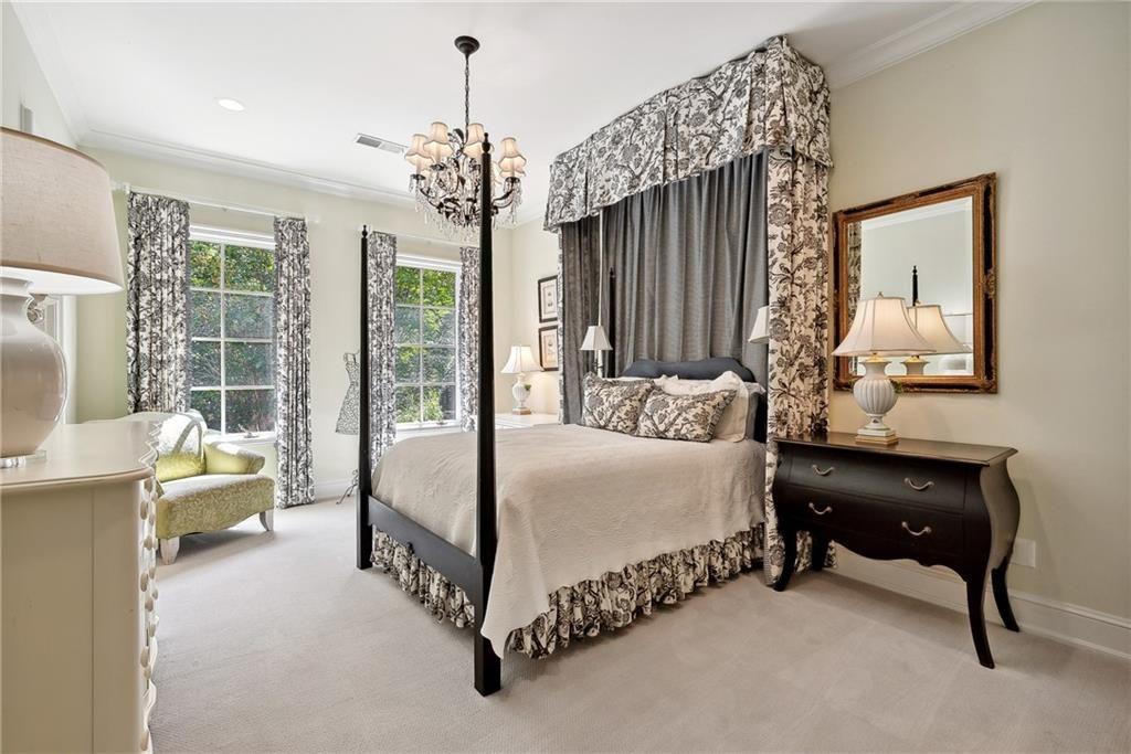 811 Hawks Nest Court