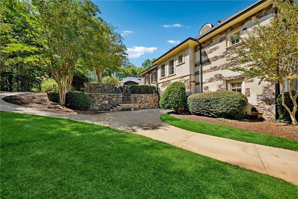 811 Hawks Nest Court