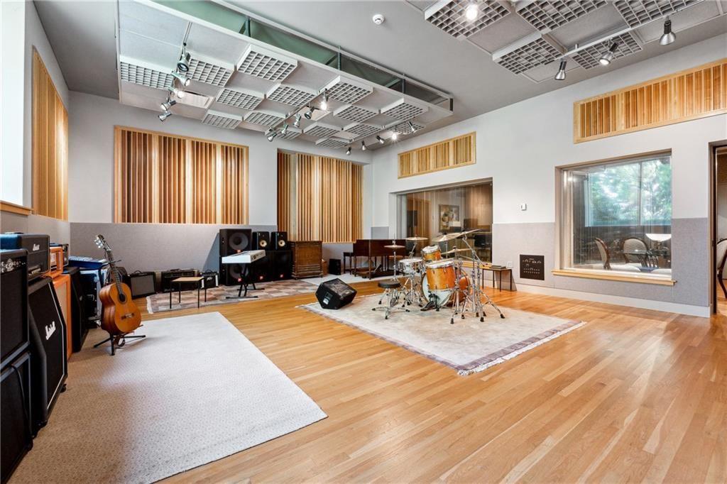 811 Hawks Nest Court