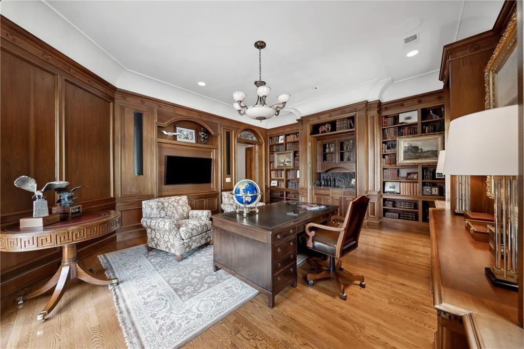 811 Hawks Nest Court