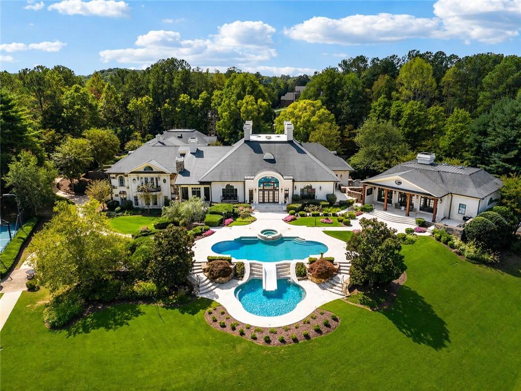 811 Hawks Nest Court