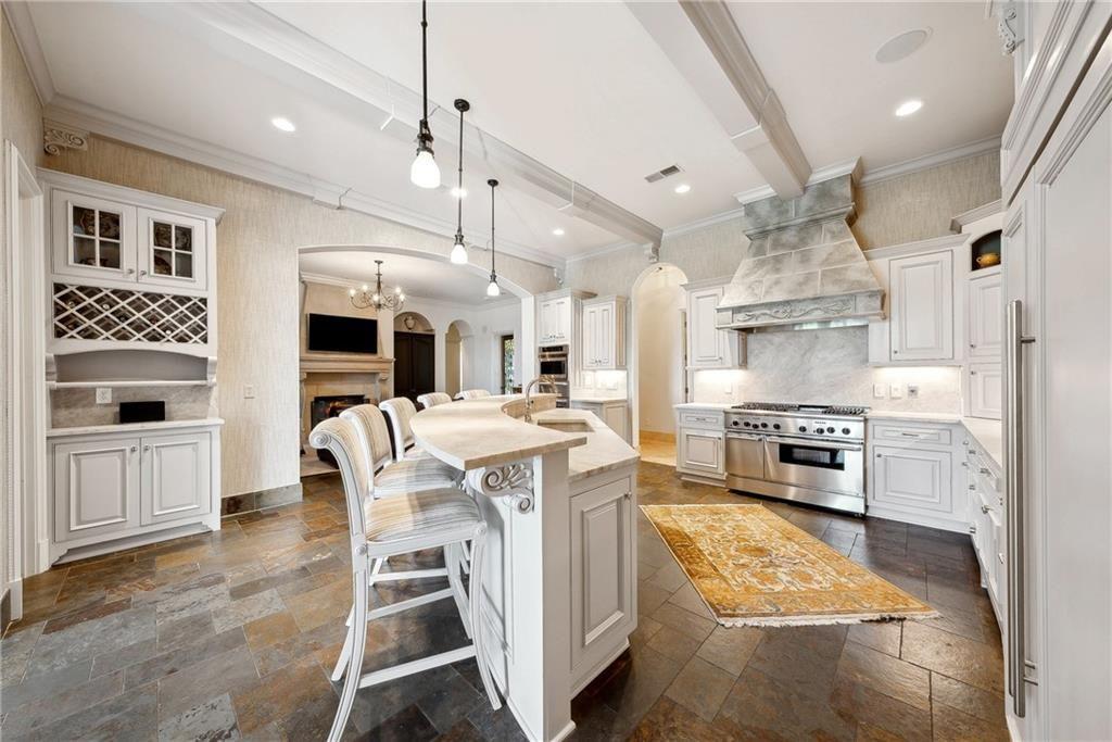 811 Hawks Nest Court