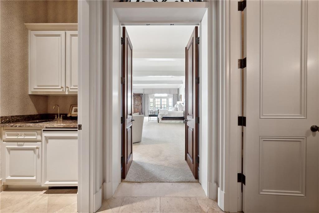 811 Hawks Nest Court