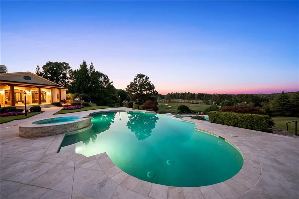 811 Hawks Nest Court