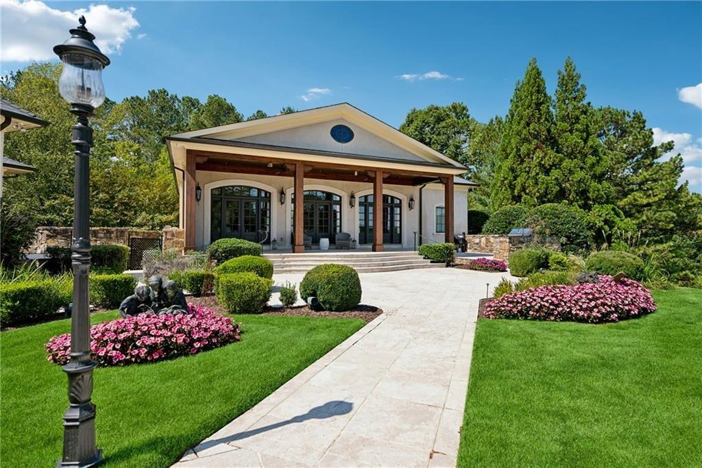 811 Hawks Nest Court