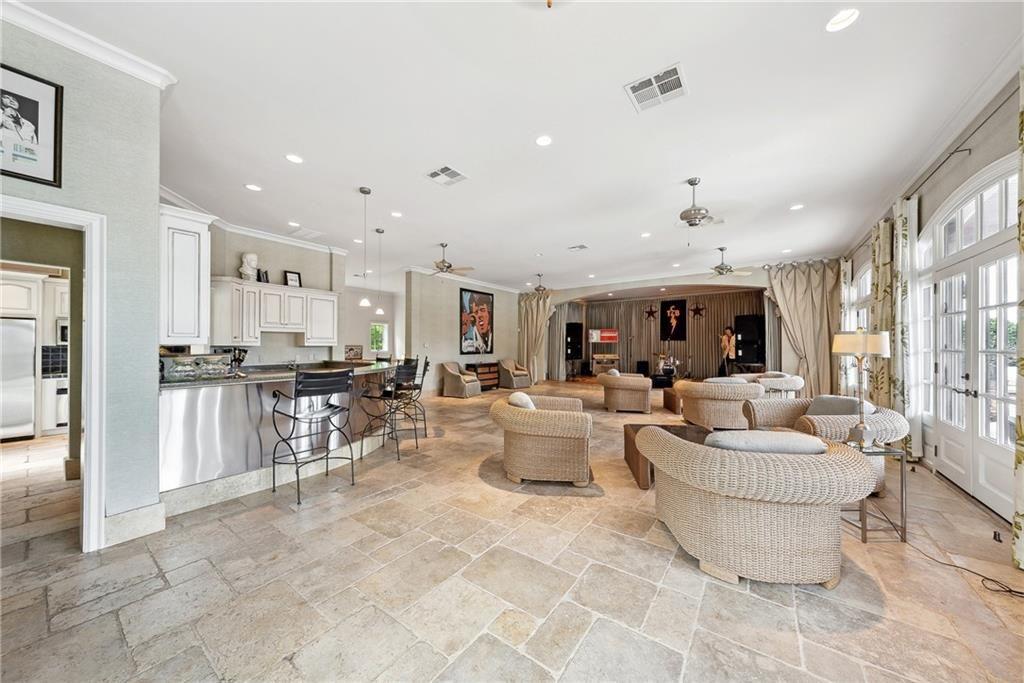 811 Hawks Nest Court