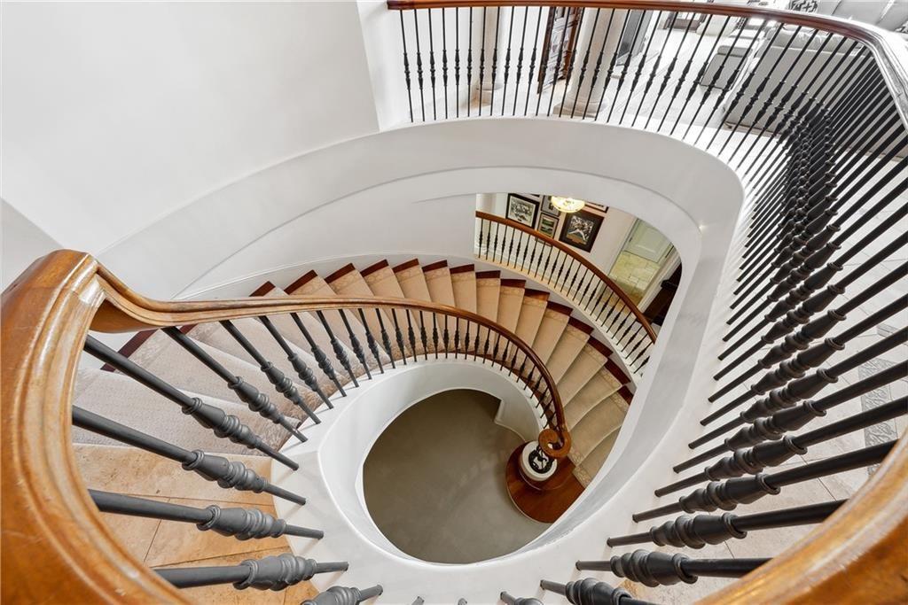 811 Hawks Nest Court