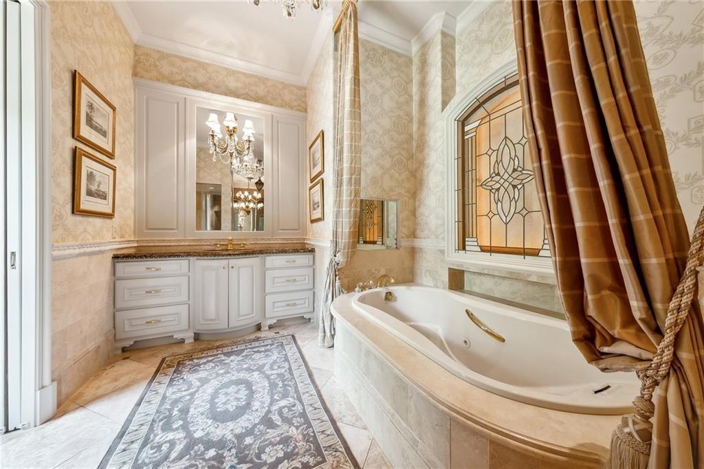 811 Hawks Nest Court