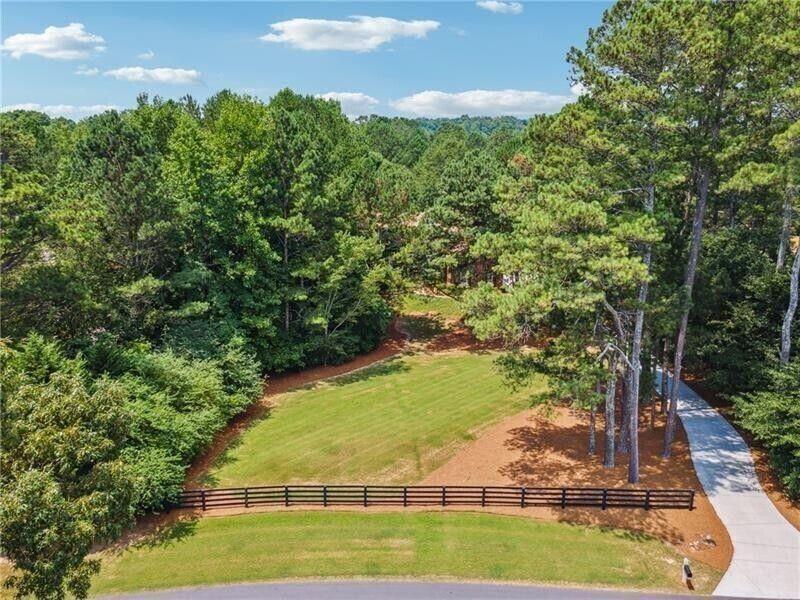 102 Townsend Pass