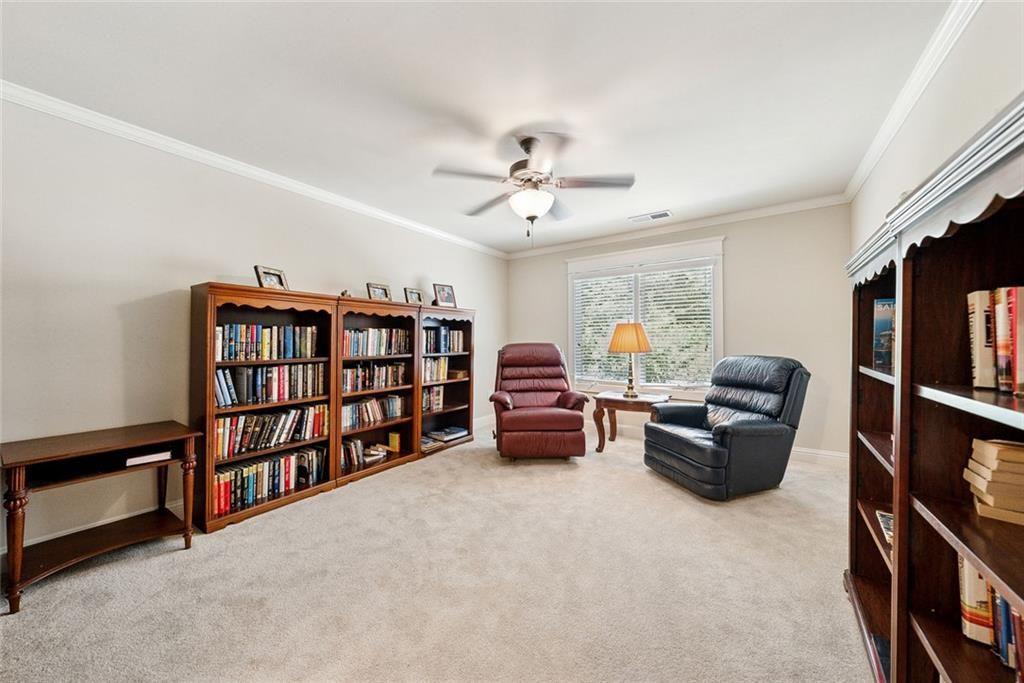 102 Townsend Pass