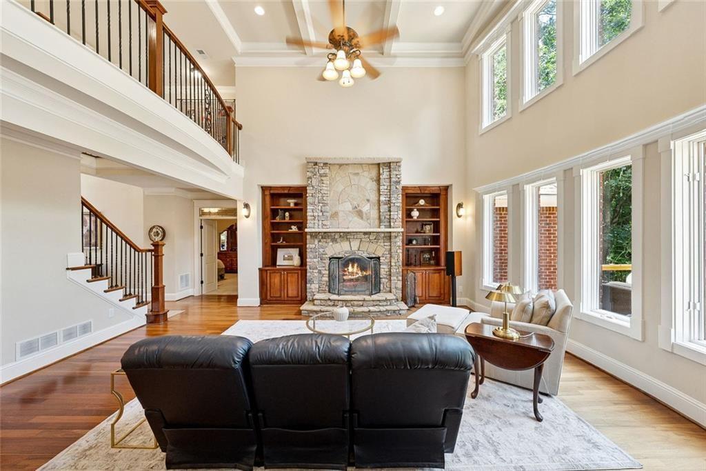 102 Townsend Pass
