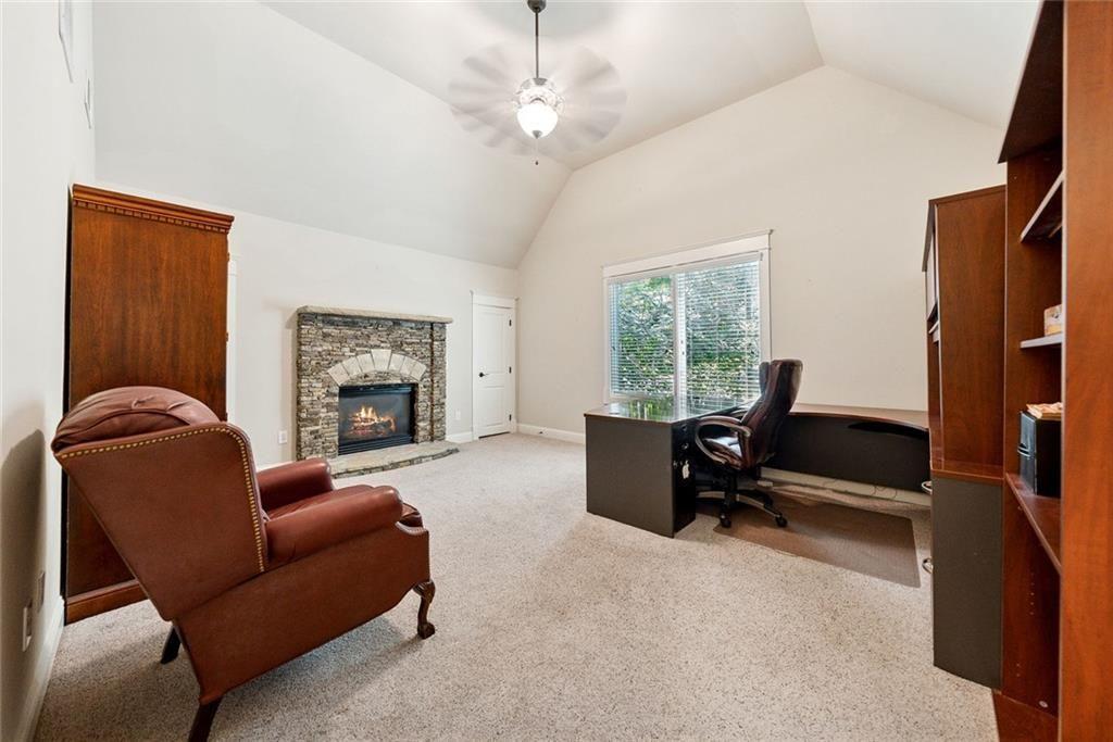 102 Townsend Pass