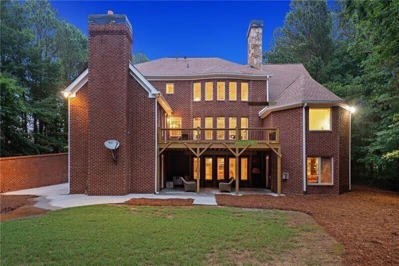 102 Townsend Pass