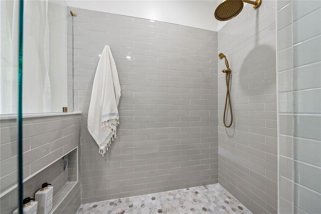 2195 Hickory Hill Road Road