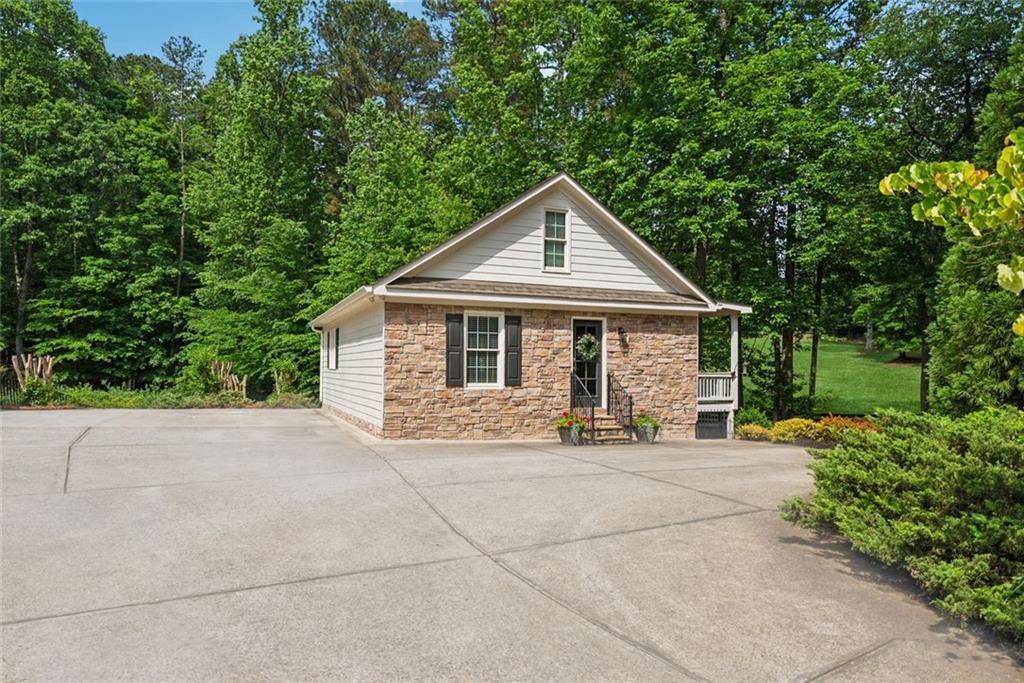 2195 Hickory Hill Road Road