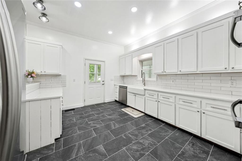 471 Henderson Lake Drive Drive
