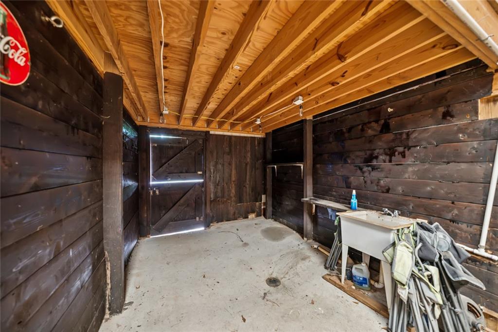 471 Henderson Lake Drive Drive