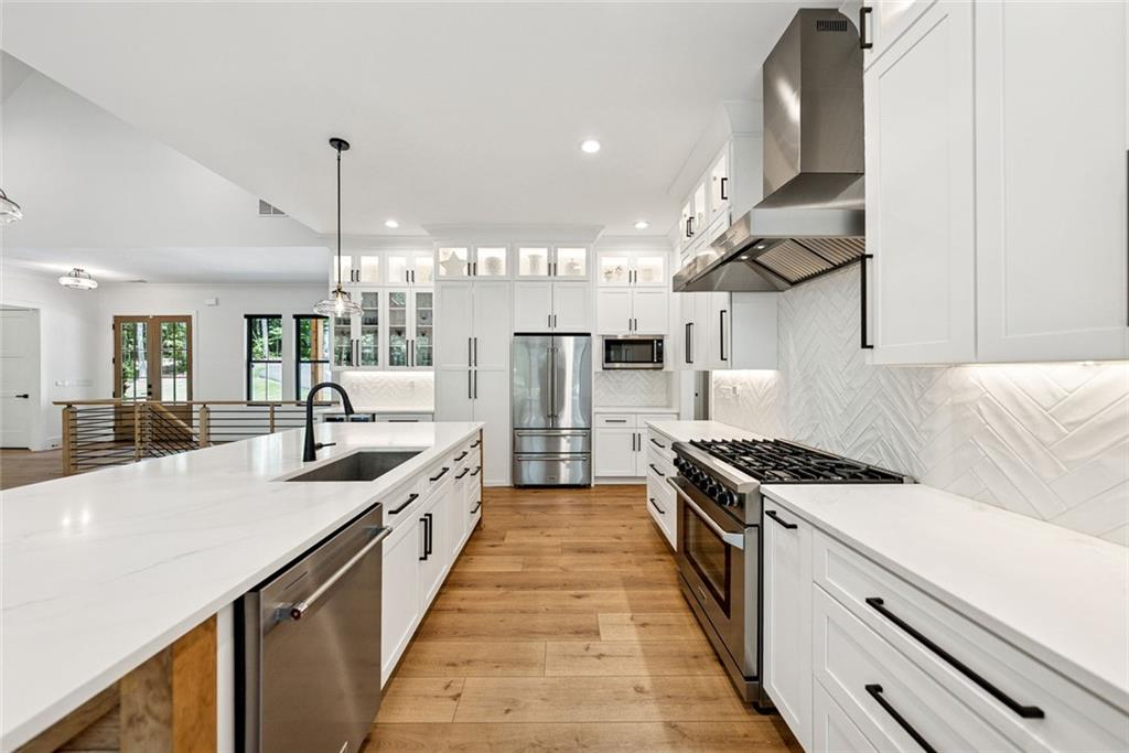 121 White Pen Road Road
