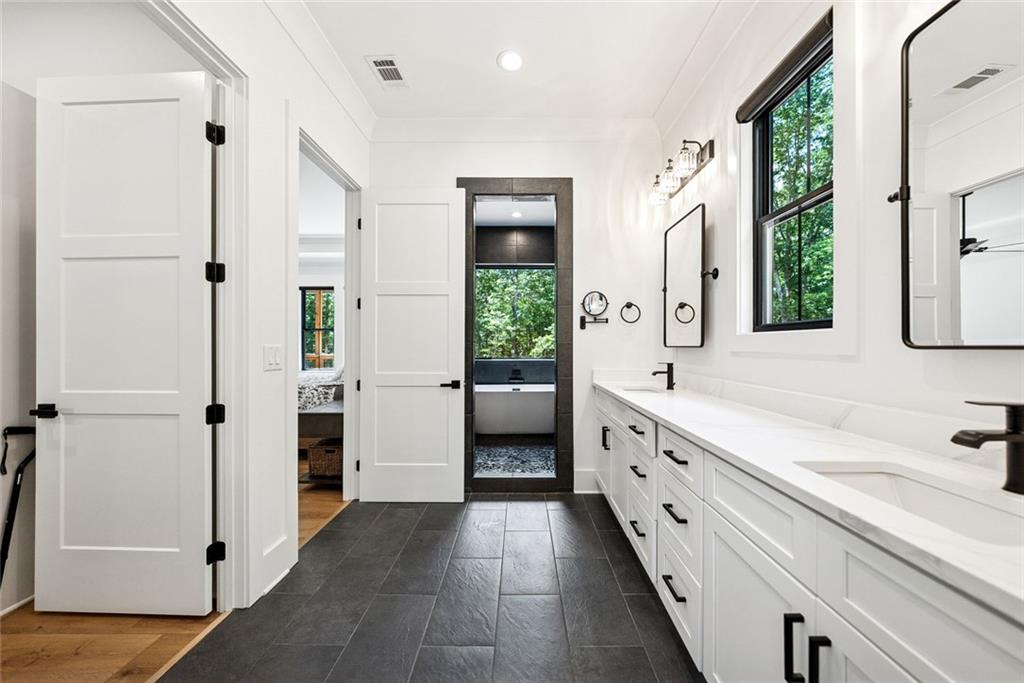 121 White Pen Road Road