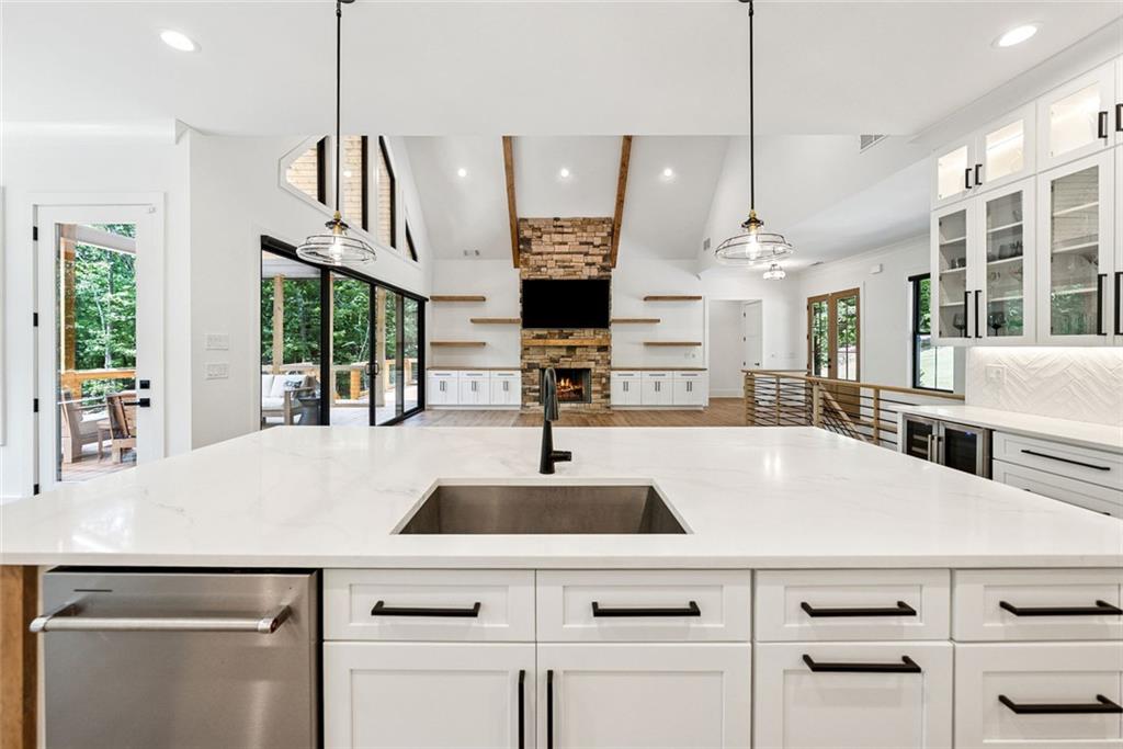 121 White Pen Road Road