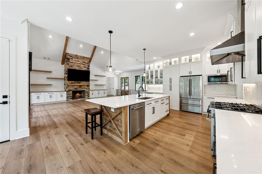 121 White Pen Road Road