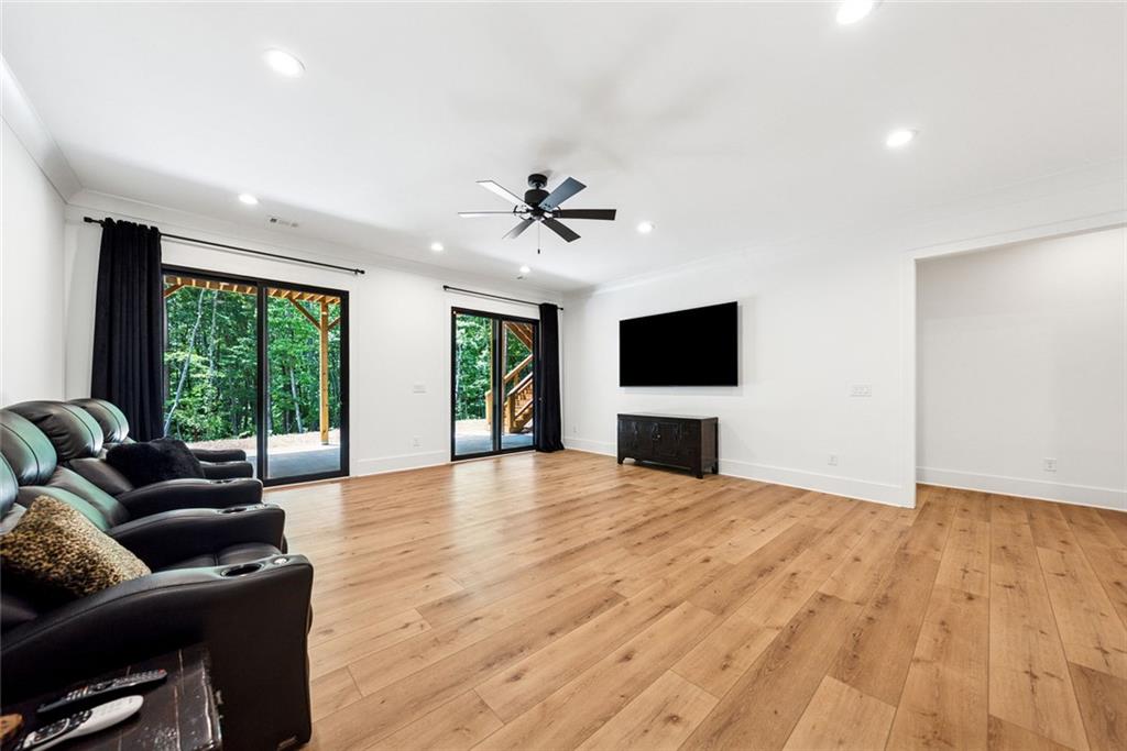 121 White Pen Road Road