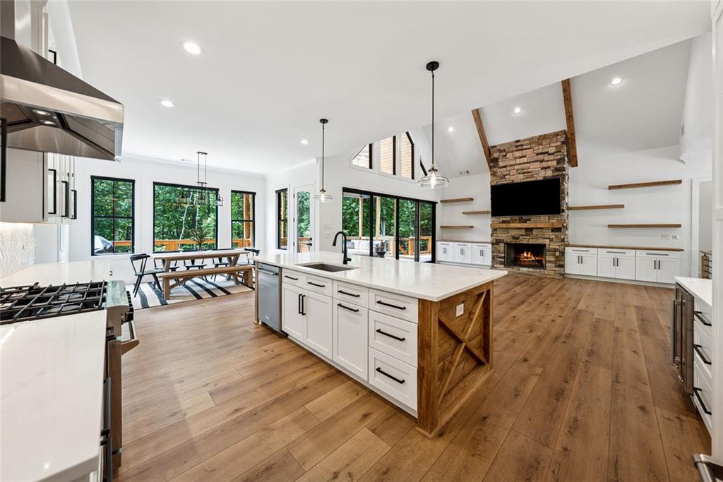 121 White Pen Road Road