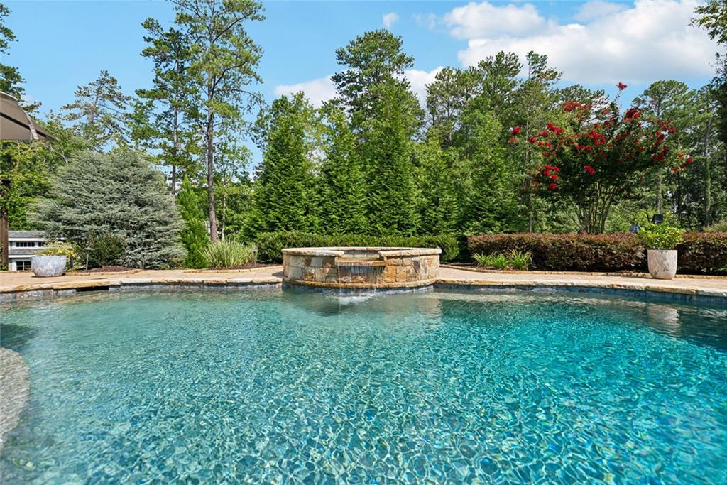 375 Hembree Road